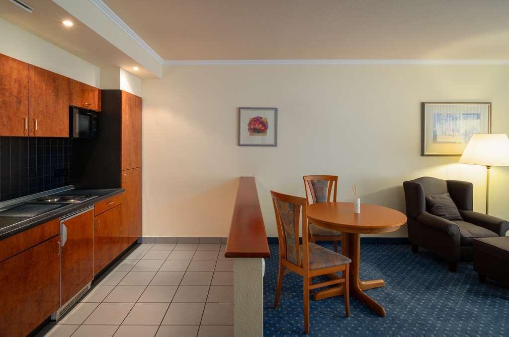 Parkhotel am Taunus Oberursel Ruang foto