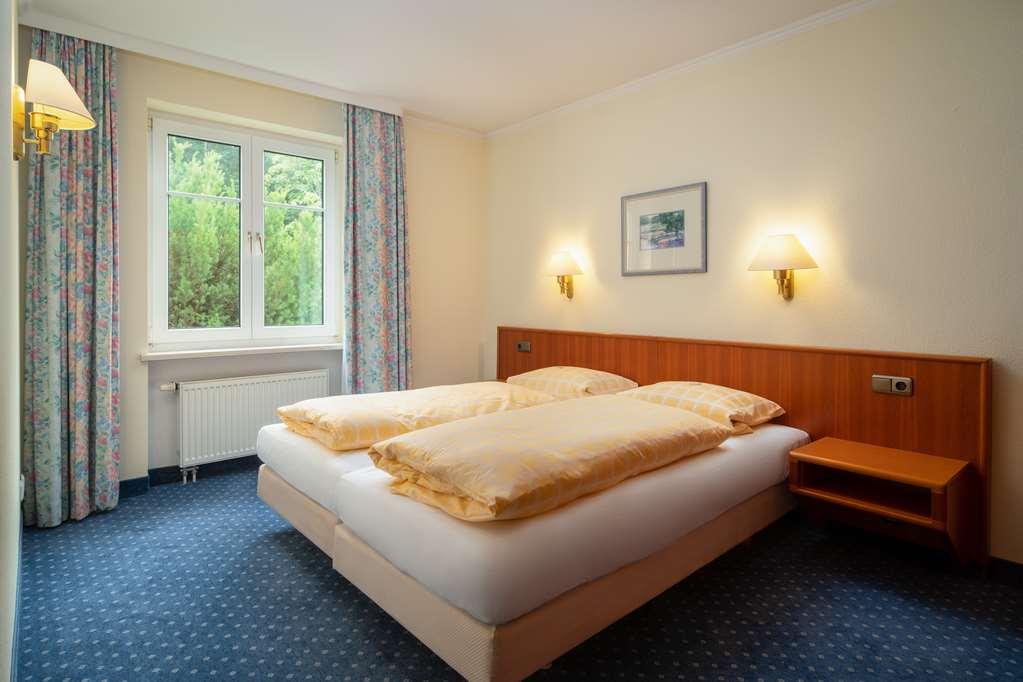Parkhotel am Taunus Oberursel Ruang foto