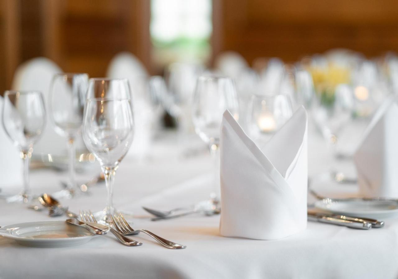 Parkhotel am Taunus Oberursel Bagian luar foto