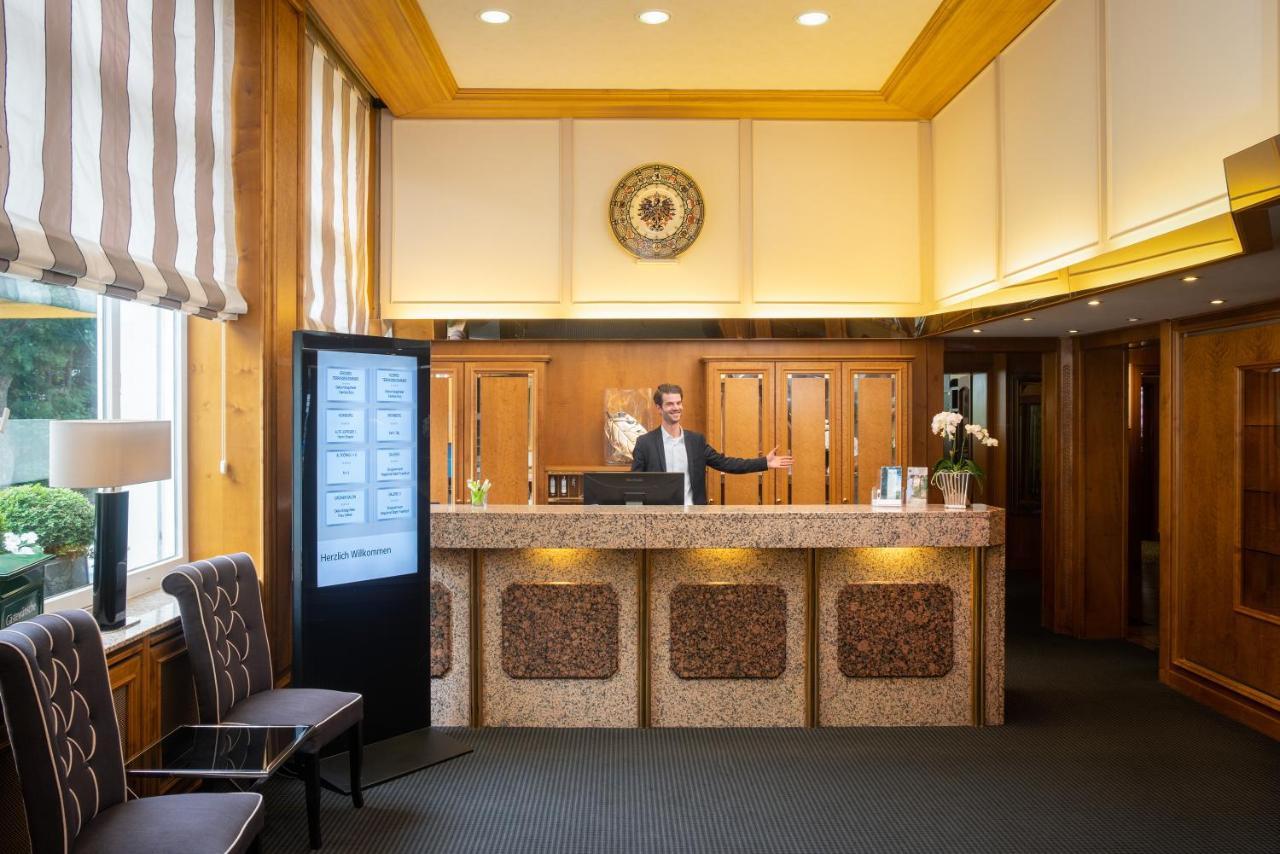 Parkhotel am Taunus Oberursel Bagian luar foto